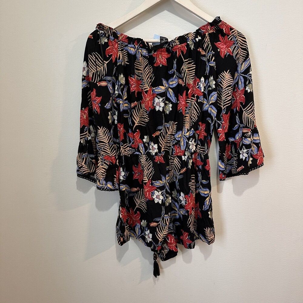 Angie Romper With Long sleeve Shorts Size Small***NWT**** Tropical Print